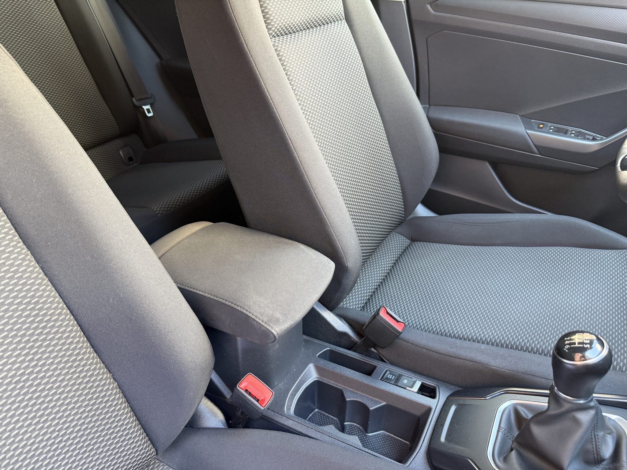 25.ACCESSORI VW t-roc DIESEL MANUALE